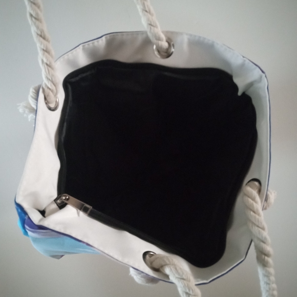 🗼👜 Paris Eiffel Tower Bag 👜🗼| Tote, Beach 🏖️ or Shopping 🛍️ Bag - Picture 5 of 7